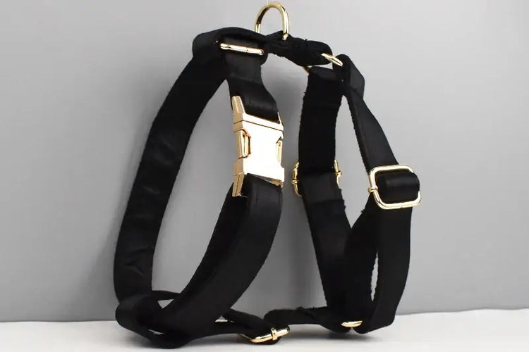 Pet Accessories Customized Designer Logo Luxury Silky Polyester Dog Collar Leashes Harness Bow Set Manufacturers