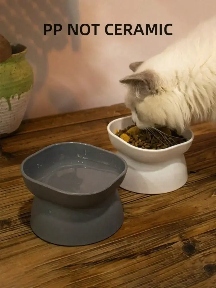 1Pc Pet bowl water and food feeder for cat and small dog - WHITE