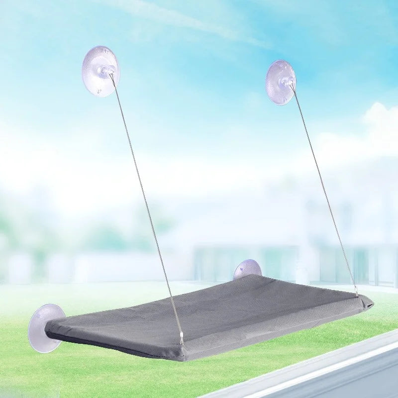 Lit suspendu en forme de hamac pour chat