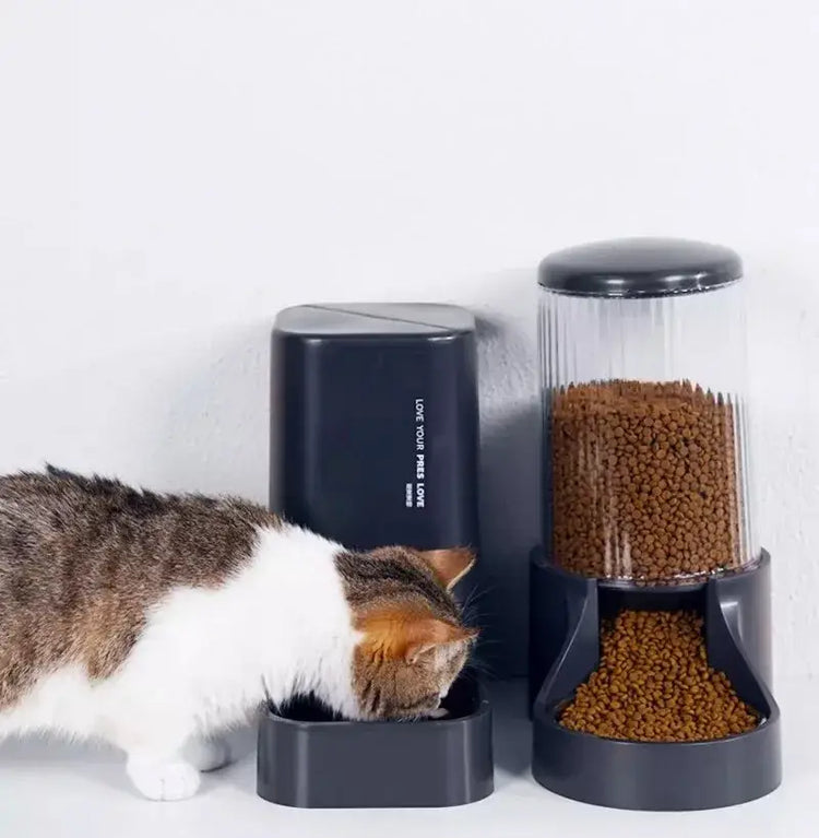 Cat Water Dispenser Moisture-proof Feeders and Water Fountain Large Capacity Detachable Design Cat Accessories for Cats
