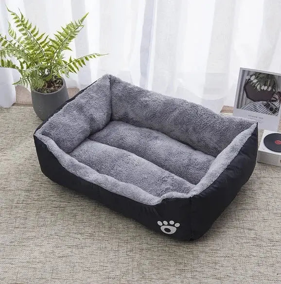 Lit chien peluche antidérapan
