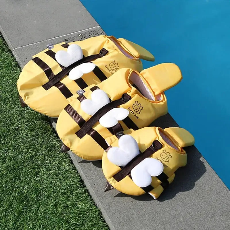 Maillot de bain pour petit chien abeille