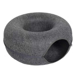 tunnel pour chat douillet en feutre, espace confortable pour le repos et le jeu des chats.